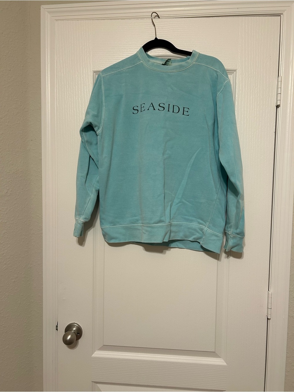 Seaside Long Sleeve Graphic Top in Blue